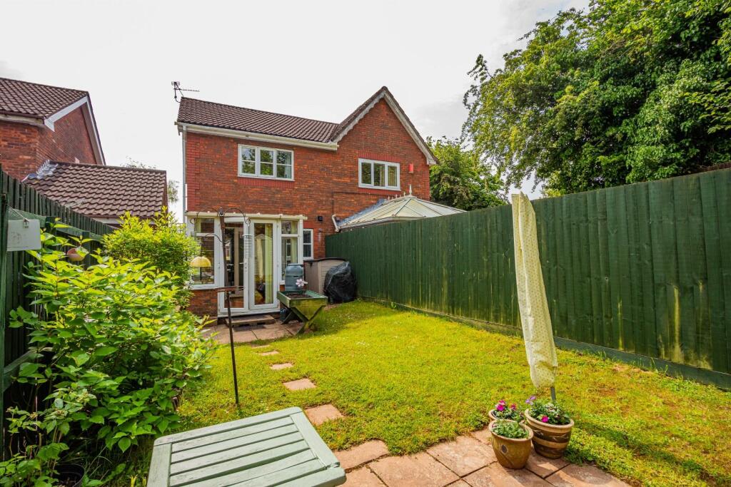 Foxberry Close 5-3.jpg