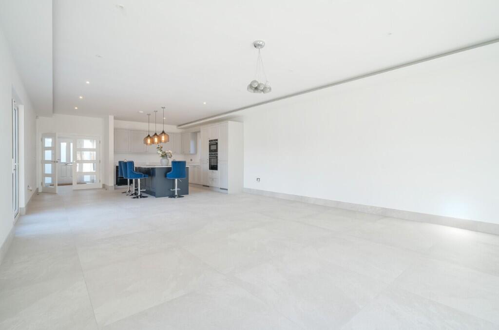Internal photo 