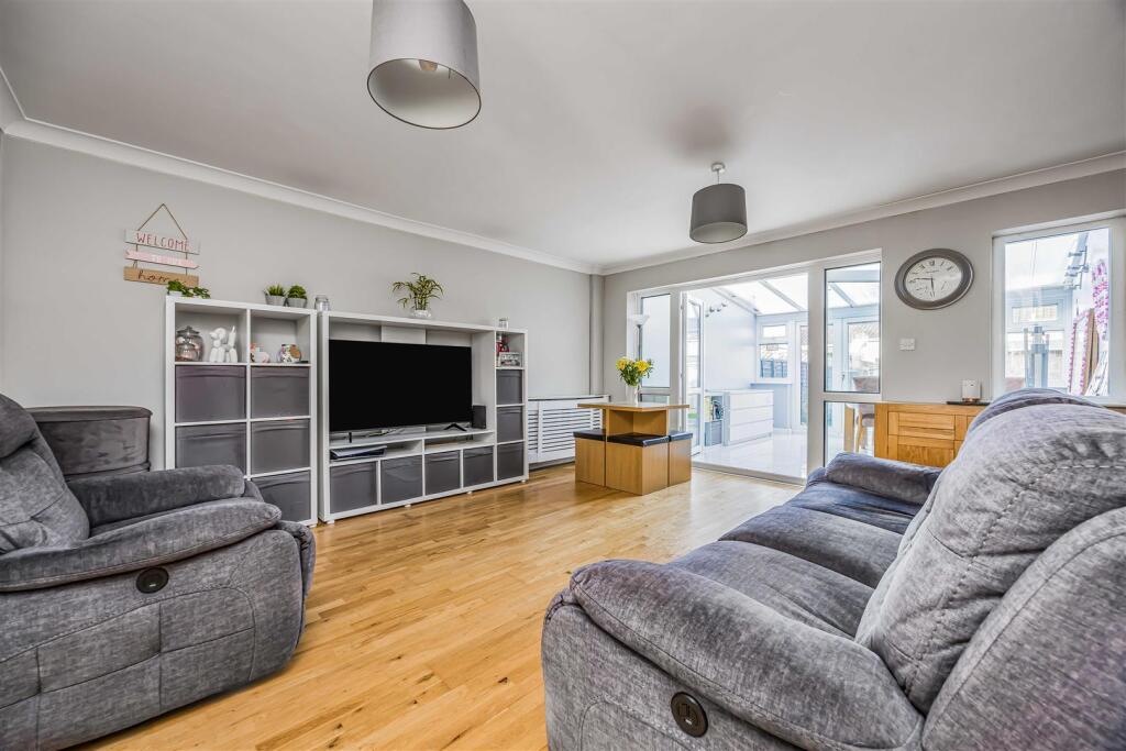 3 Lime Grove, Paulsgrove-Small-PorticoMarketing-Ne