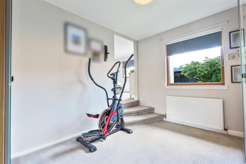 17- Dressing Area.jpg