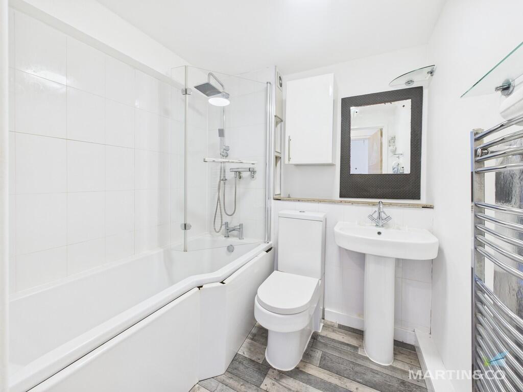 CAM03111G0-PR0424...