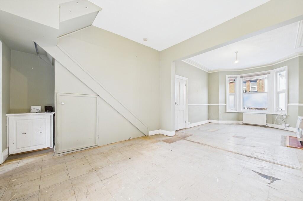 CAM01085G0-PR0528...