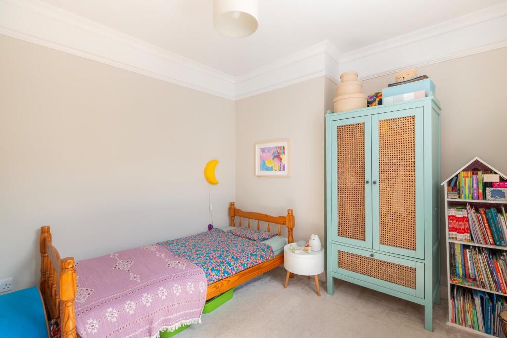 1I1RSE - Bedroom F.jpg