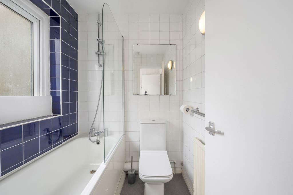 bathroom (1).jpg