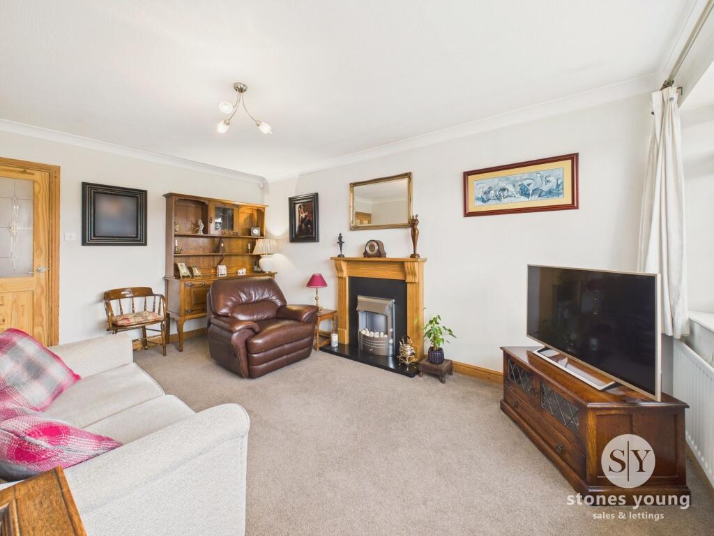 Lounge/Bedroom Three