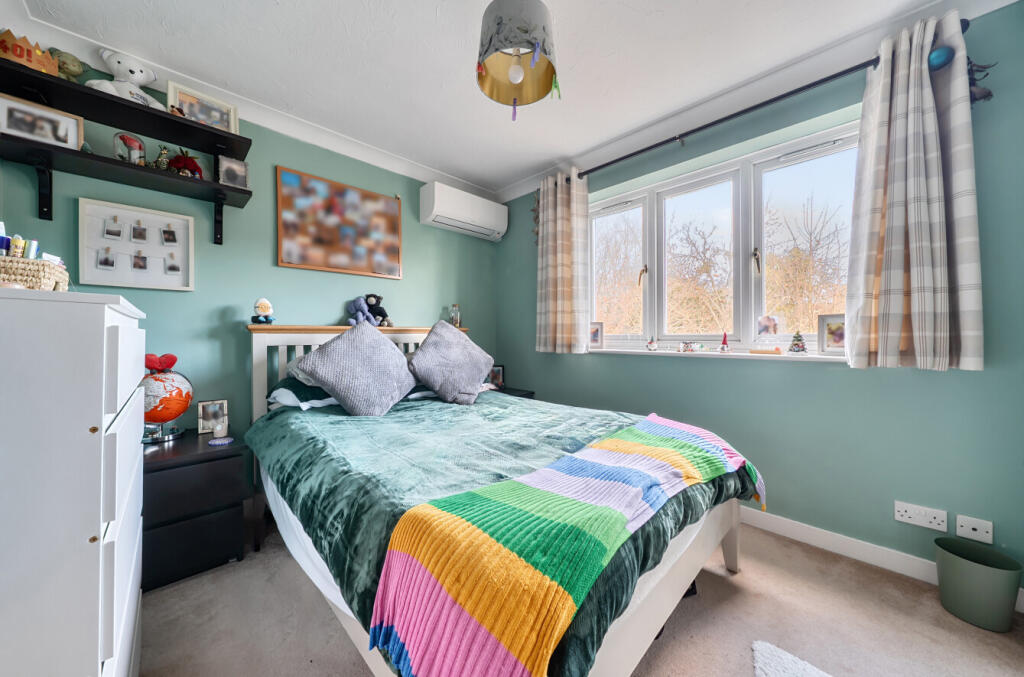 1387273-2-693982a...