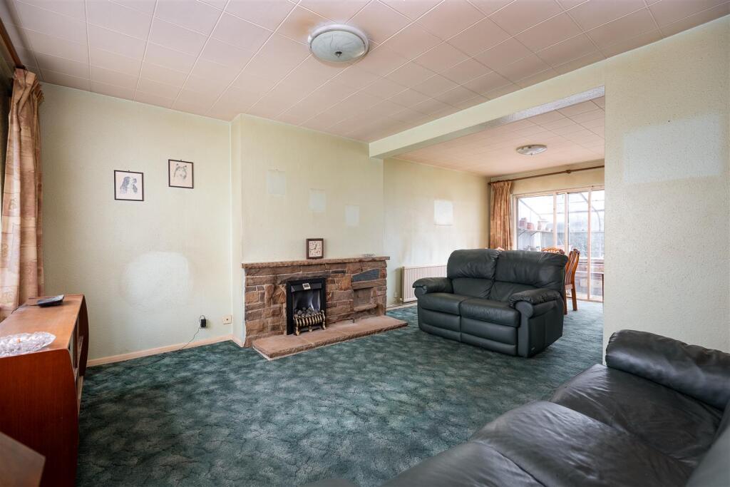 Living/Dining Room