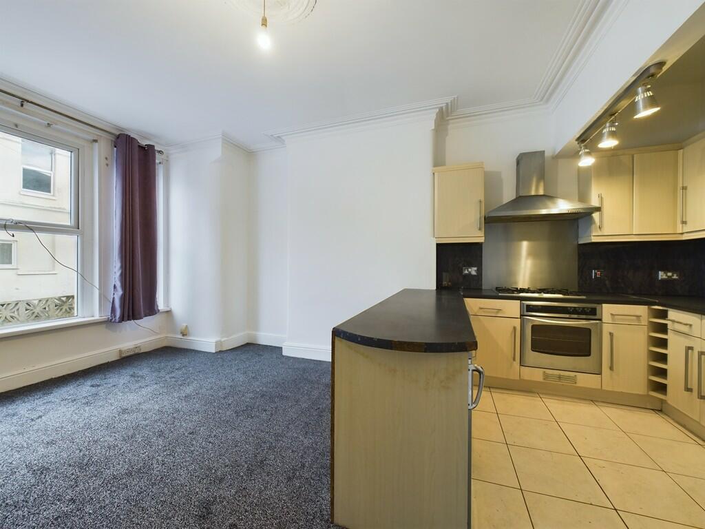 CAM03974G0-PR0073...