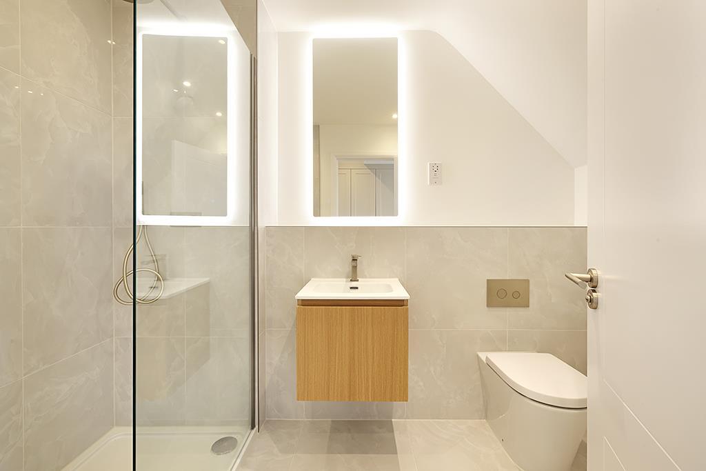 1-CobhamRd-ShowApt-8-7839 2.jpg