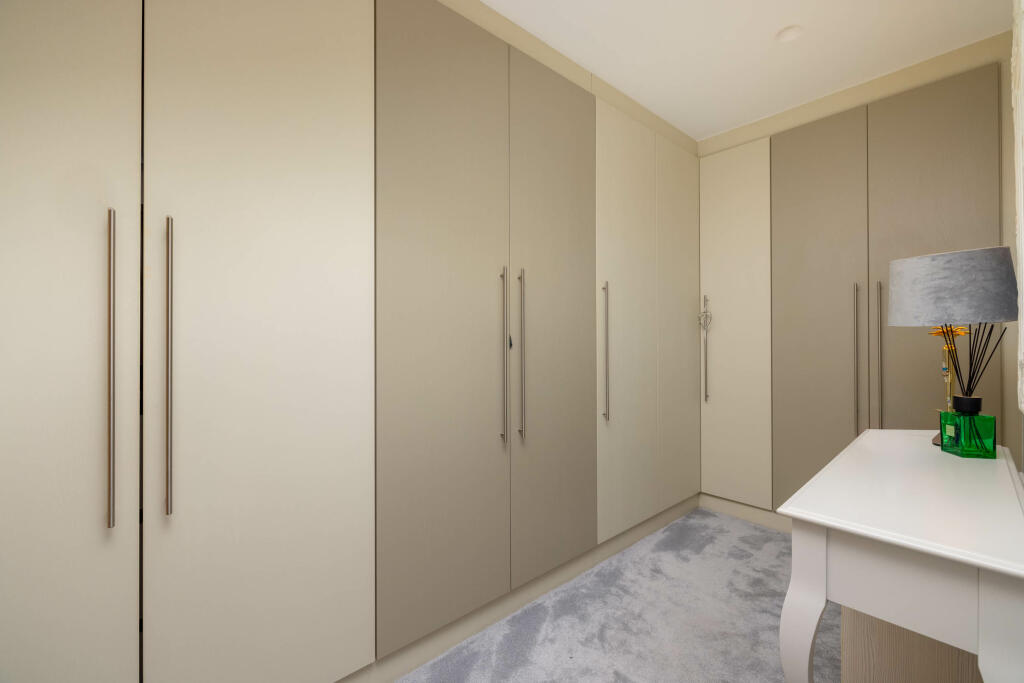 20241030-1120_Maison Haus - Ivory House, Station R