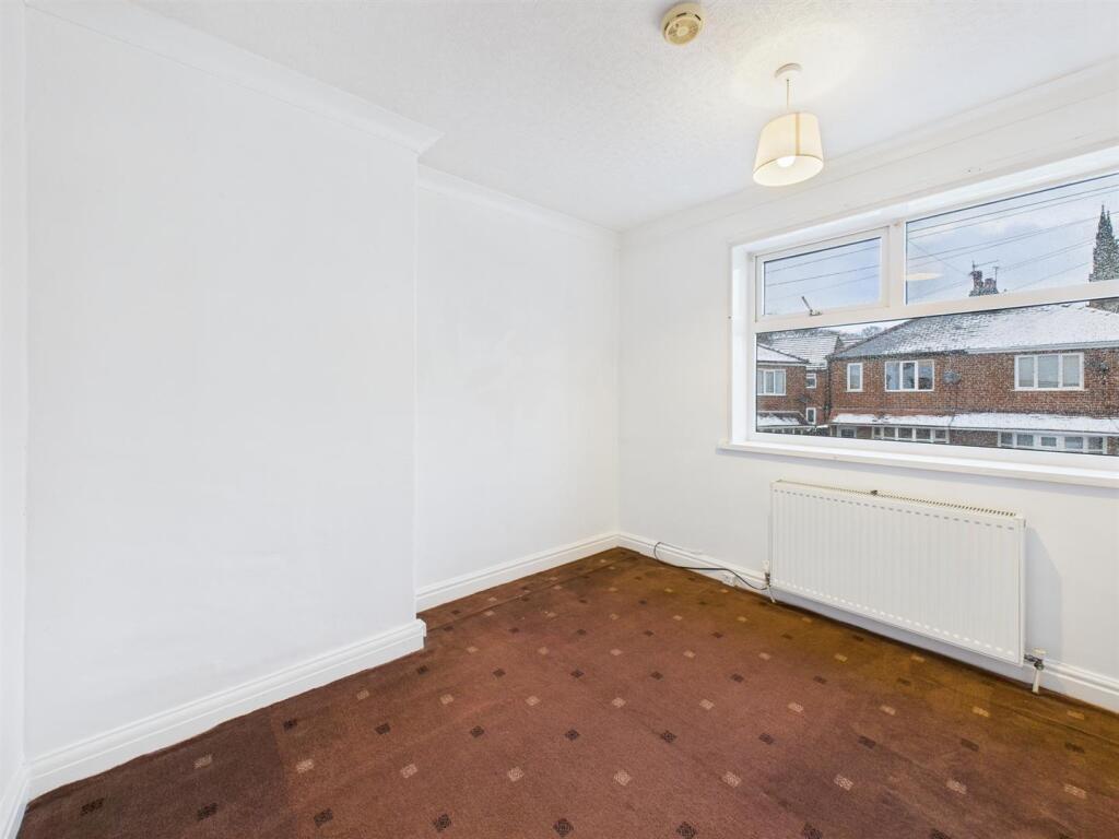 Bedroom: