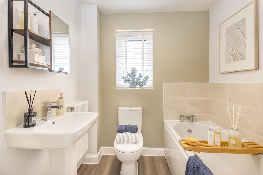 Bathroom in the 4 bedroom Kennisham