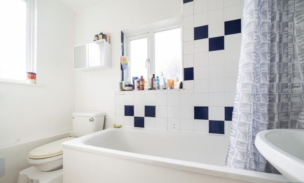 12fdb0da-16e5-4ba...