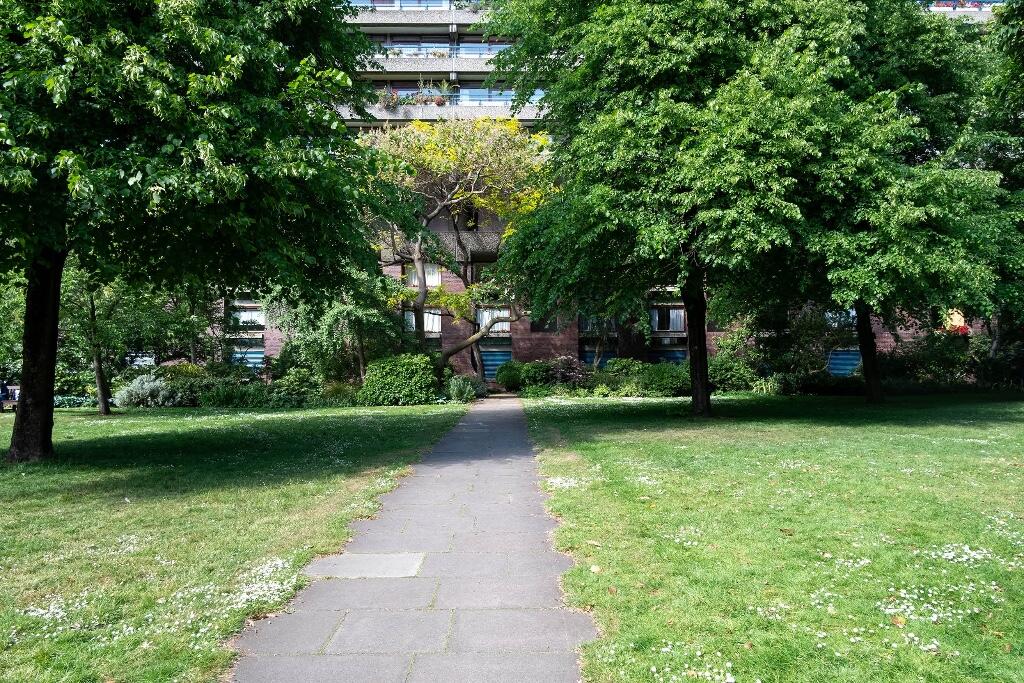 COMMUNAL GARDENS