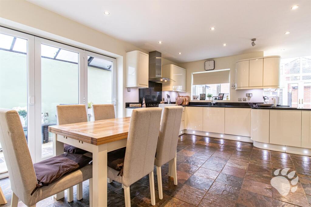 Kitchen / Diner