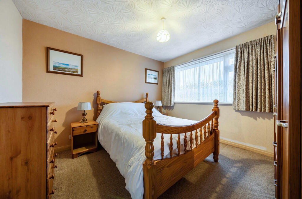 1385648-5-69282e3...