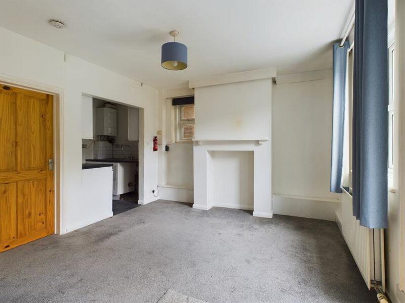 Basement reception room &amp; utility 