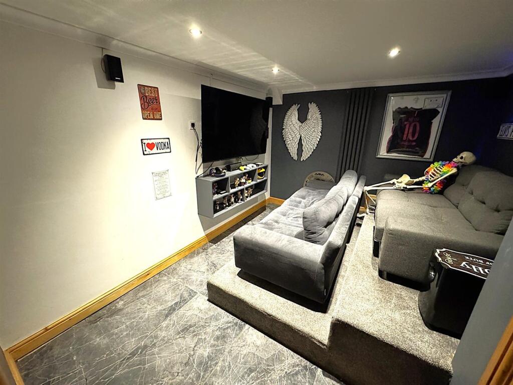 thumbnail_image1 (2).jpg