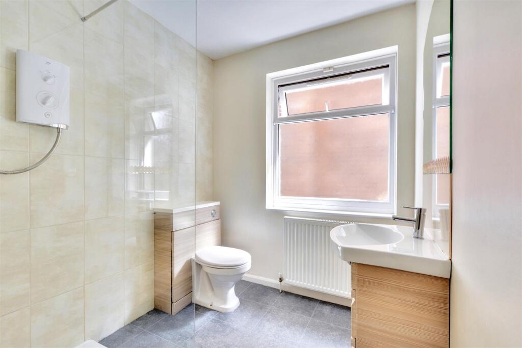 Shower Room (2).jpeg