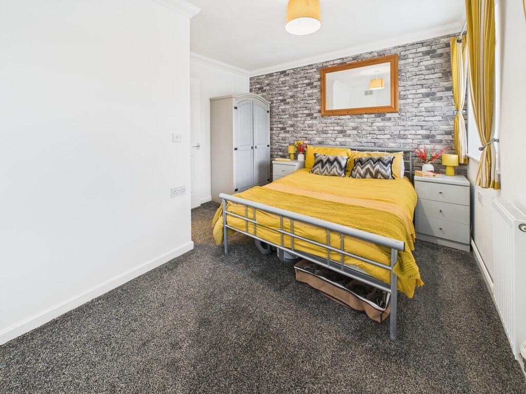 CAM02089G0-PR0428...