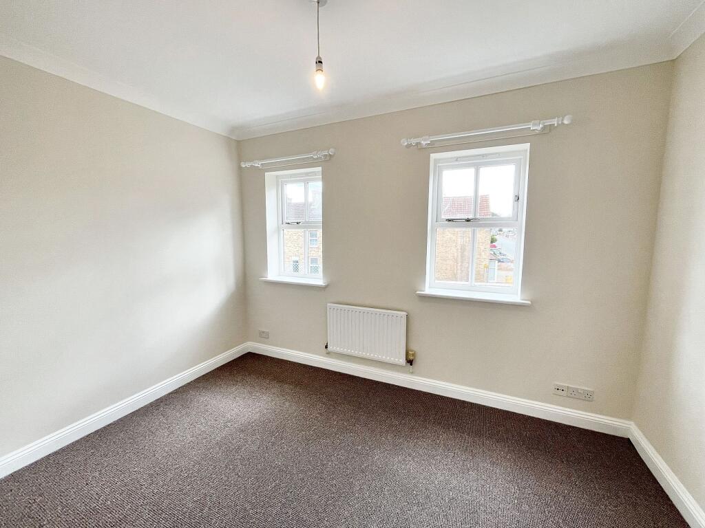Double bedroom to the rear