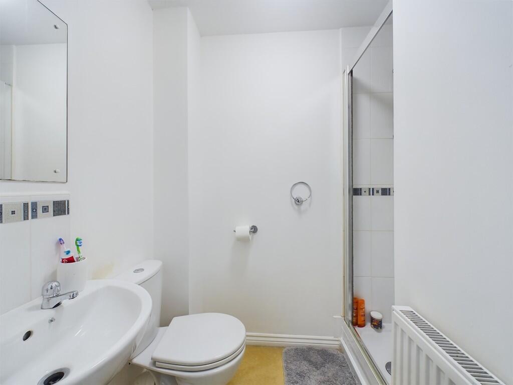 CAM02089G0-PR0032...