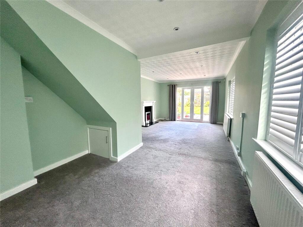 Lounge Dining Room