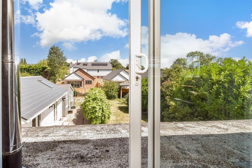 External Lifestyle Photograph