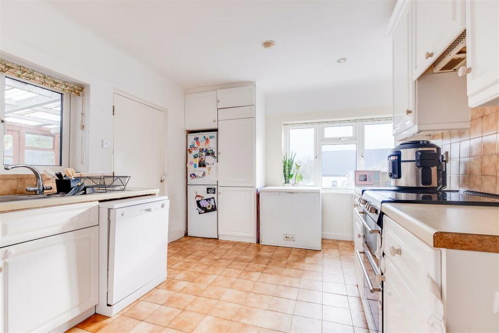 Constables - Greenfield Lane-10.jpg