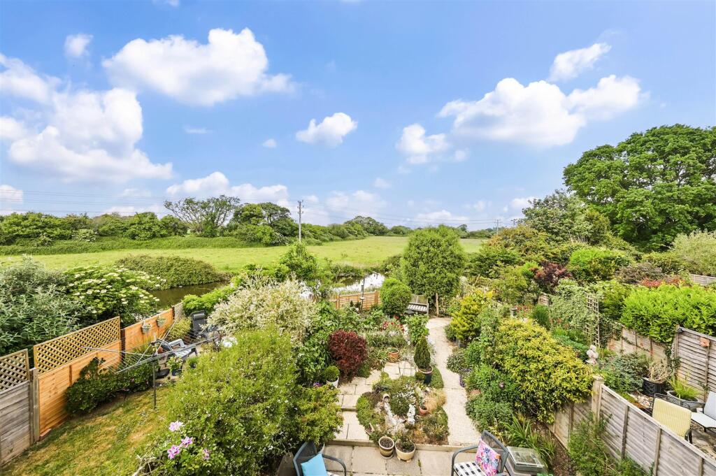 Garden &amp; View