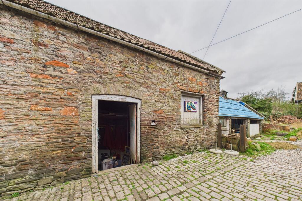 Barn 2b &#64; Bridge Farm, Bell Hill Stapleton, Bristo