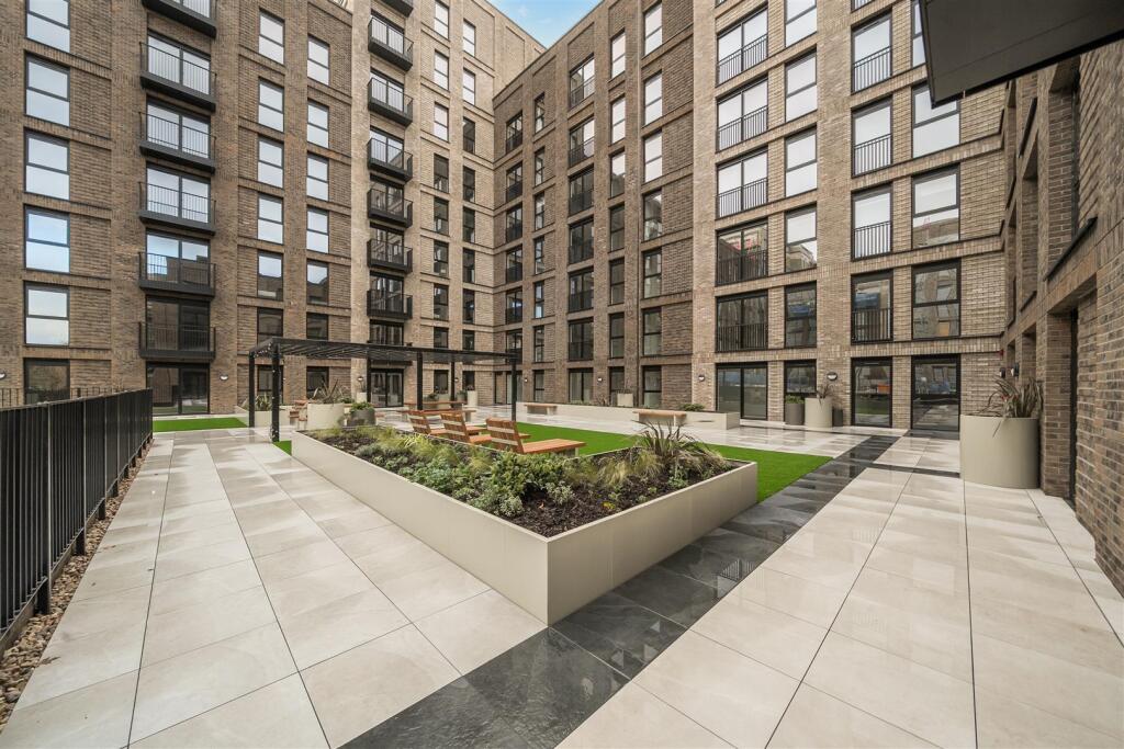 Berkeley Square, Ordsall Lane, Salford