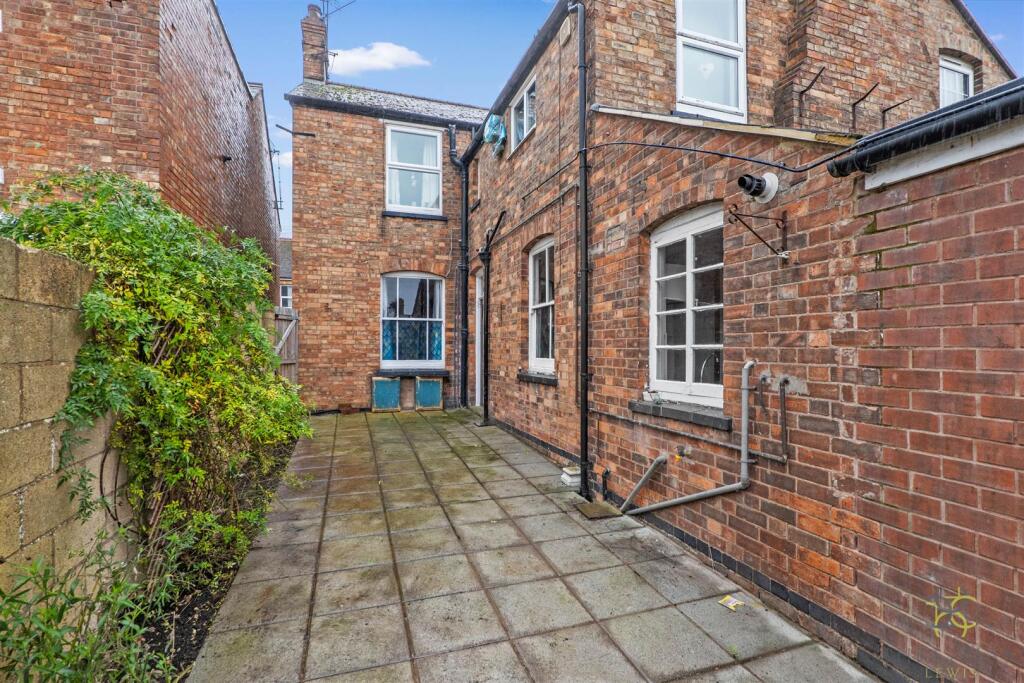 Rear Courtyard