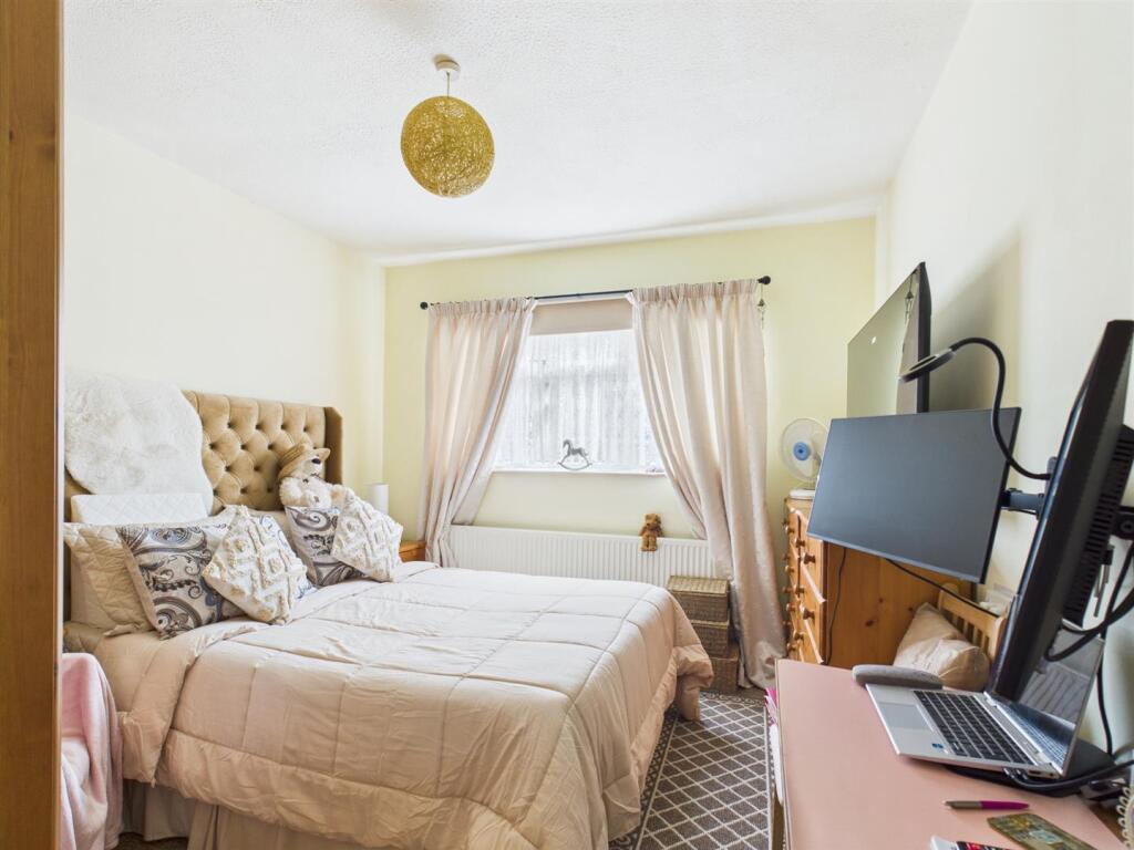 Bedroom.jpg