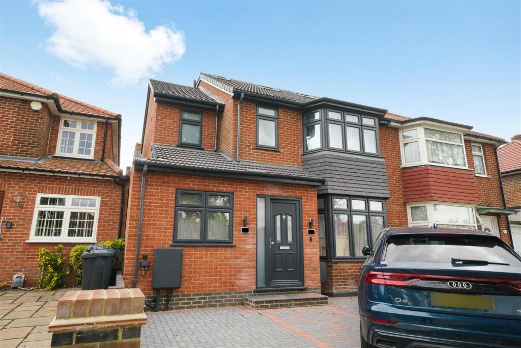 61 Whitton Avenue East - VwlIpFaUTCr1PESLDJWa.jpg