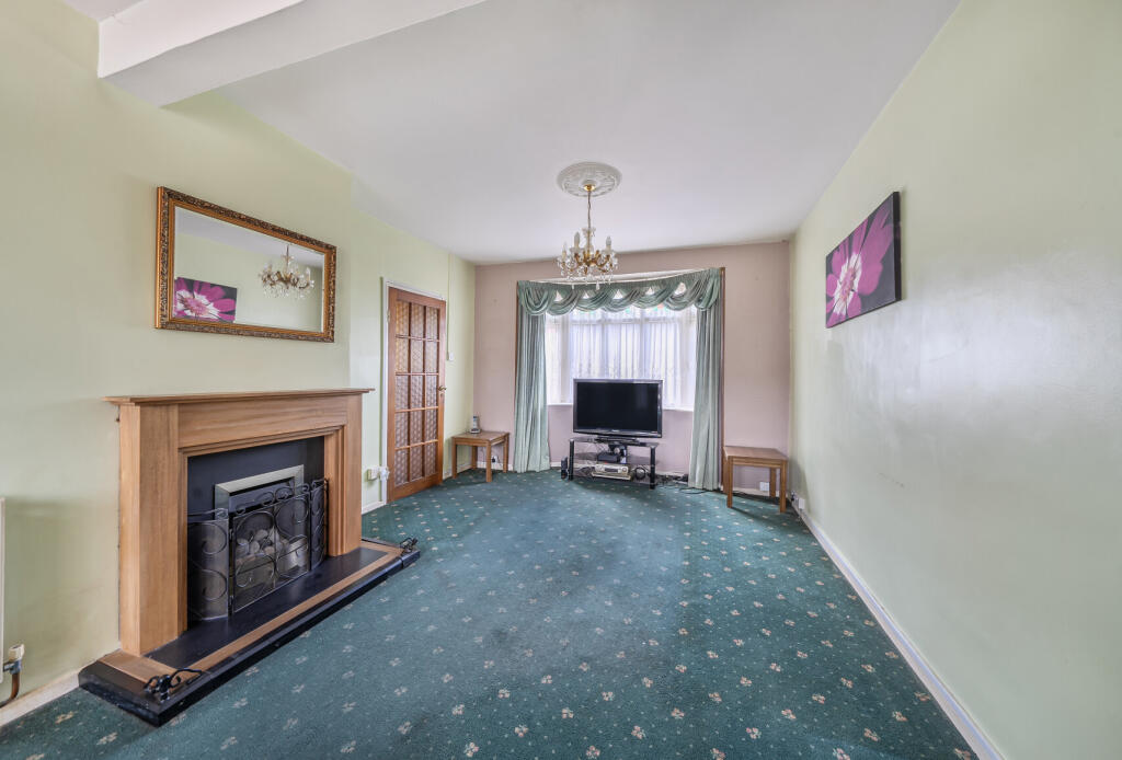 1347943-3-68b9aac...