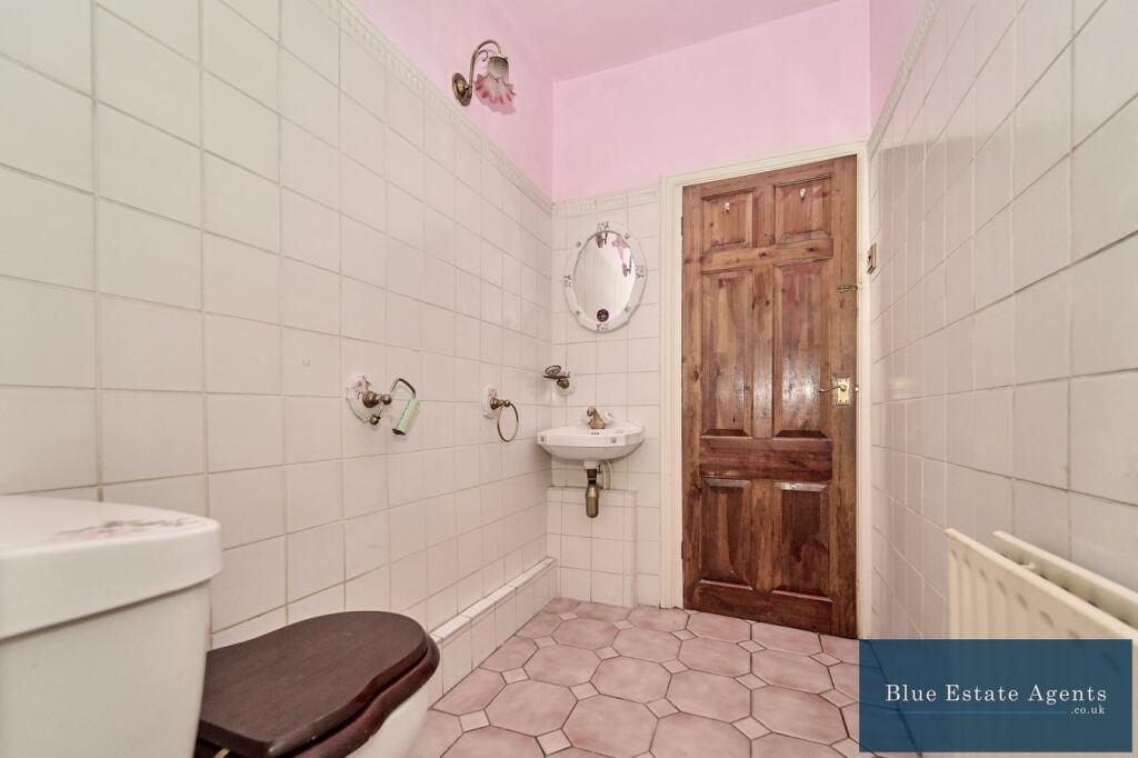 Ground Floor Bathroom Suite