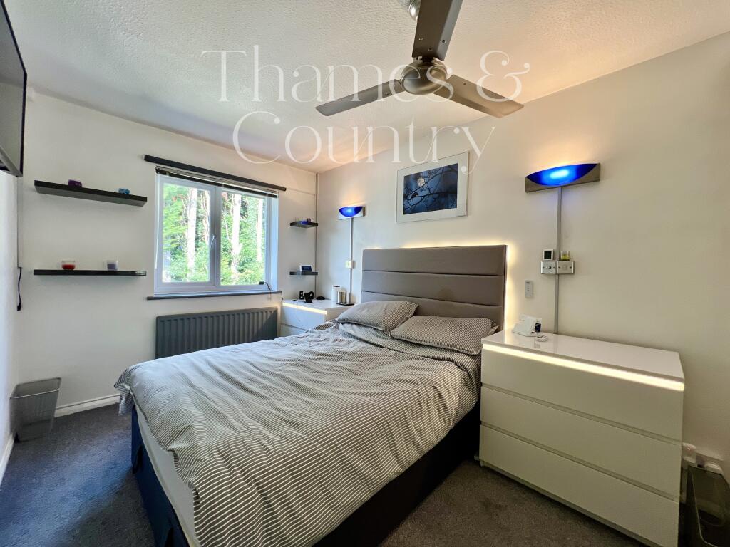 Principle bedroom
