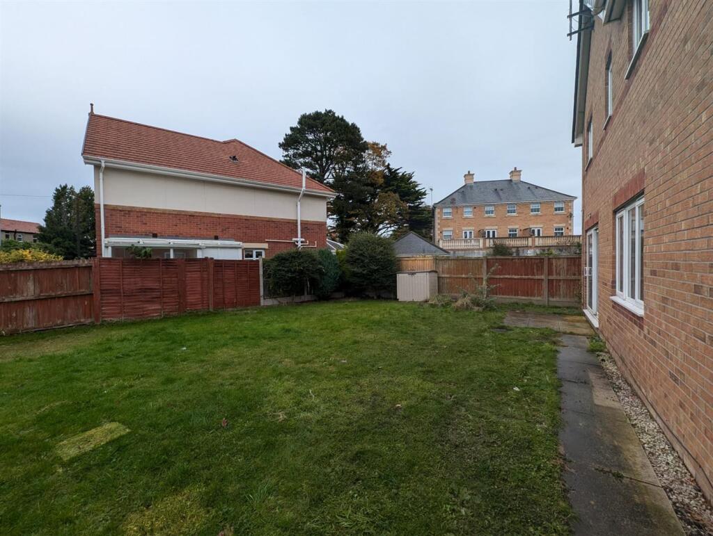 WhatsApp Image 2024-10-08 at 12.59.45_c2f7faf4.jpg