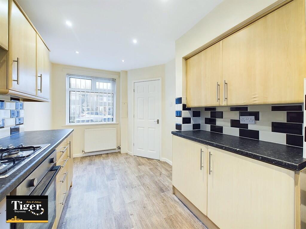 CAM03440G0-PR0240...