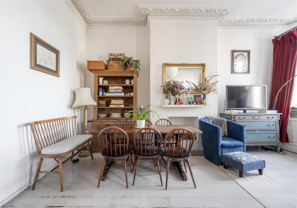 Lower Clapton Road, E5