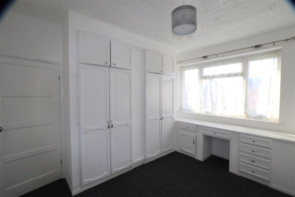 Bedroom one.JPG