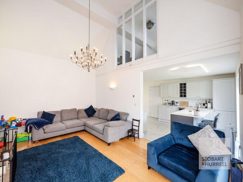 Living &amp; Kitchen