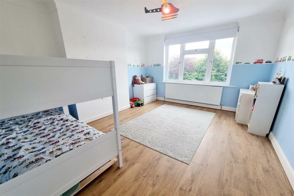 BEDROOM 2: PIC. 1