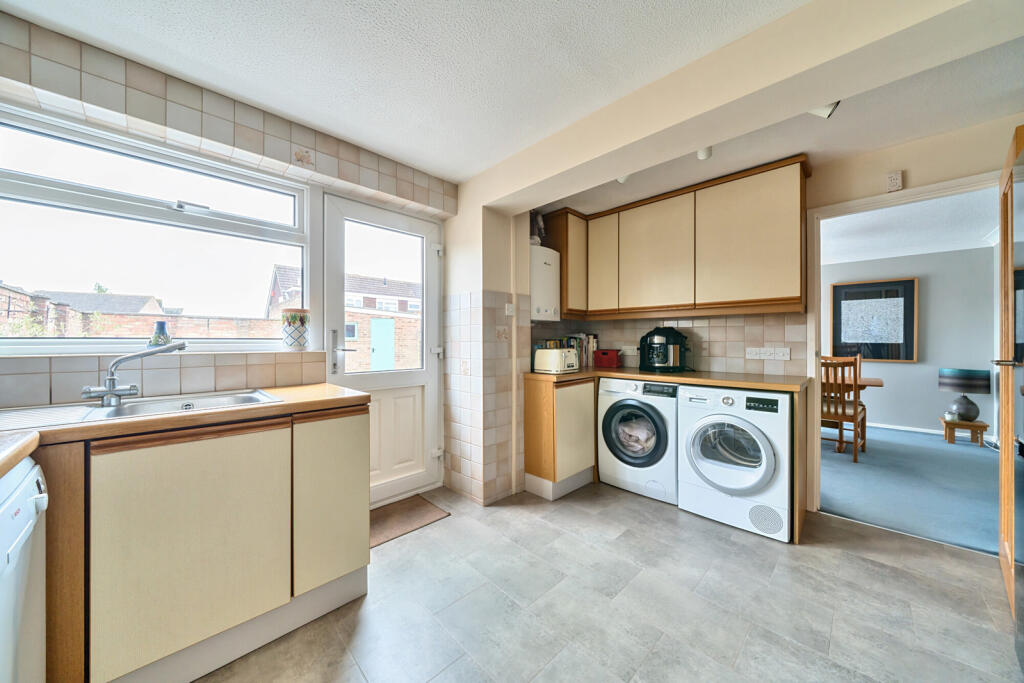 1288388-18-682dab...