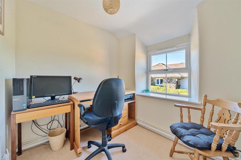 Smallridge Bed 3.jpg