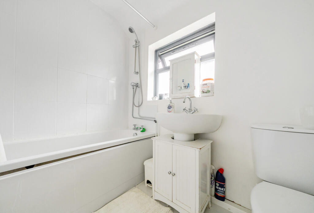 1372274-13-690236...