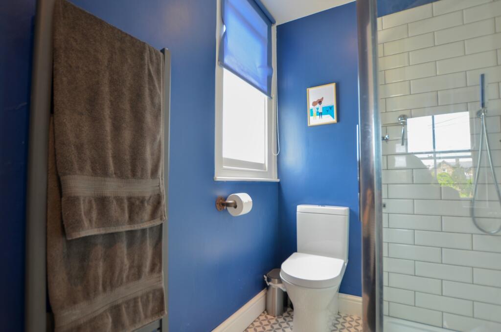 To Book A Viewing Call TPS Lostwithiel on 01208 87