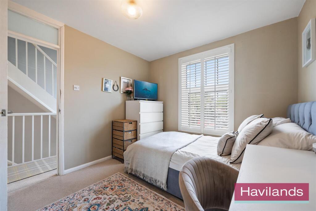 Blenheim Close-8.jpg