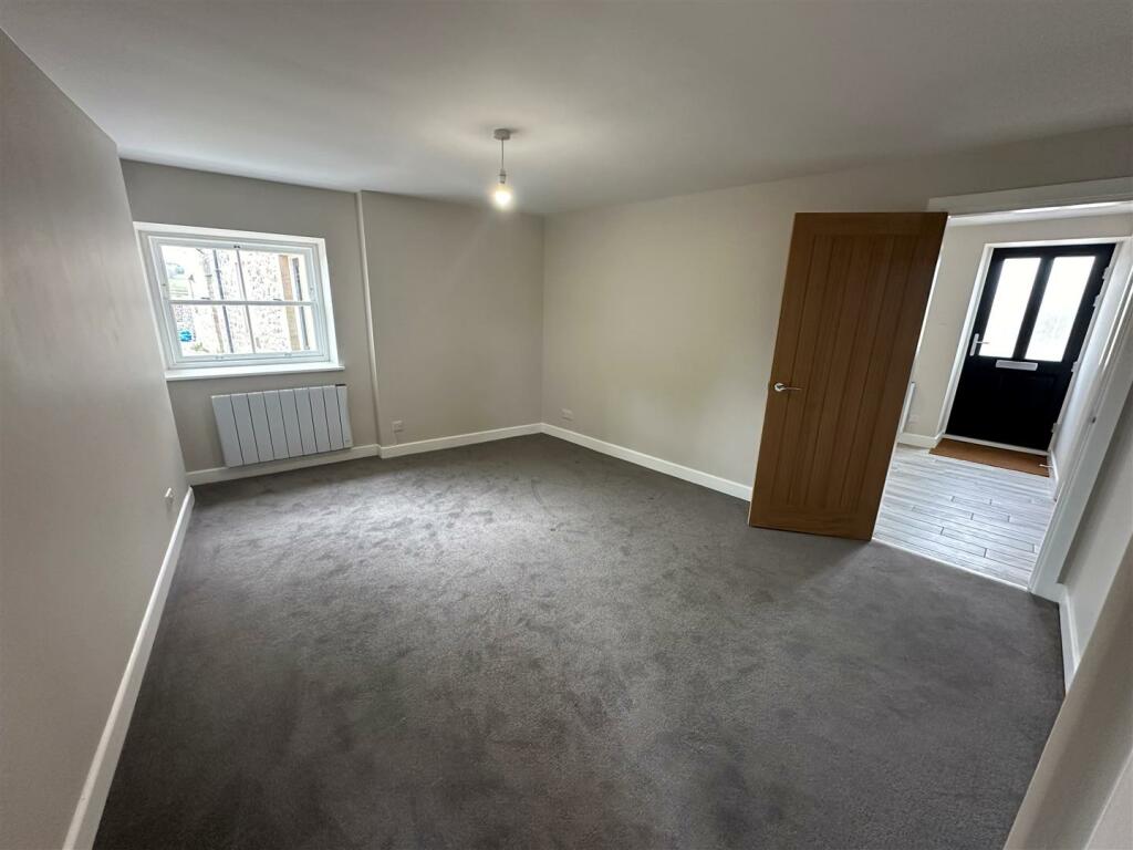 Dining room.jpg